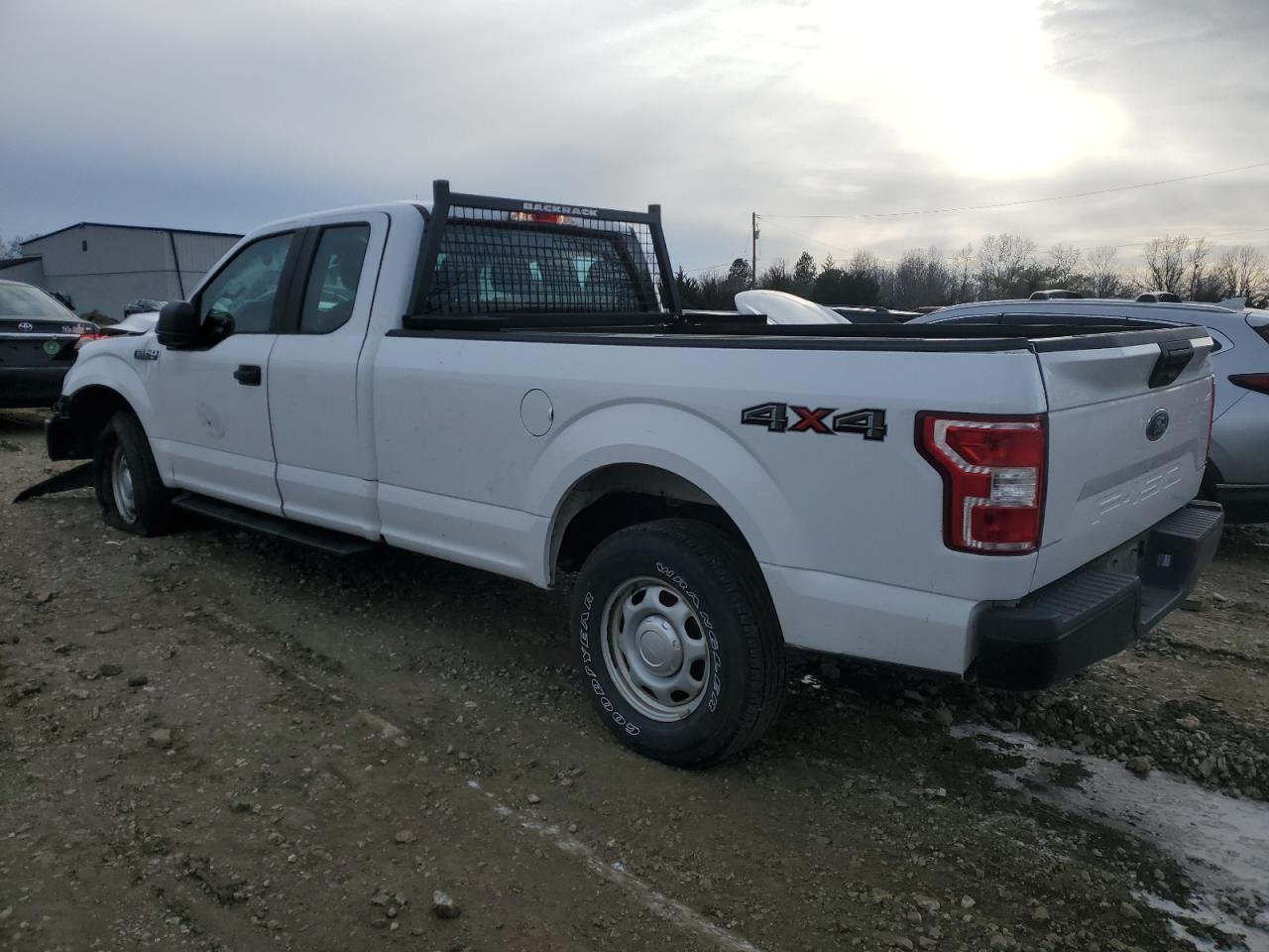 FORD F-150 SUPER CAB