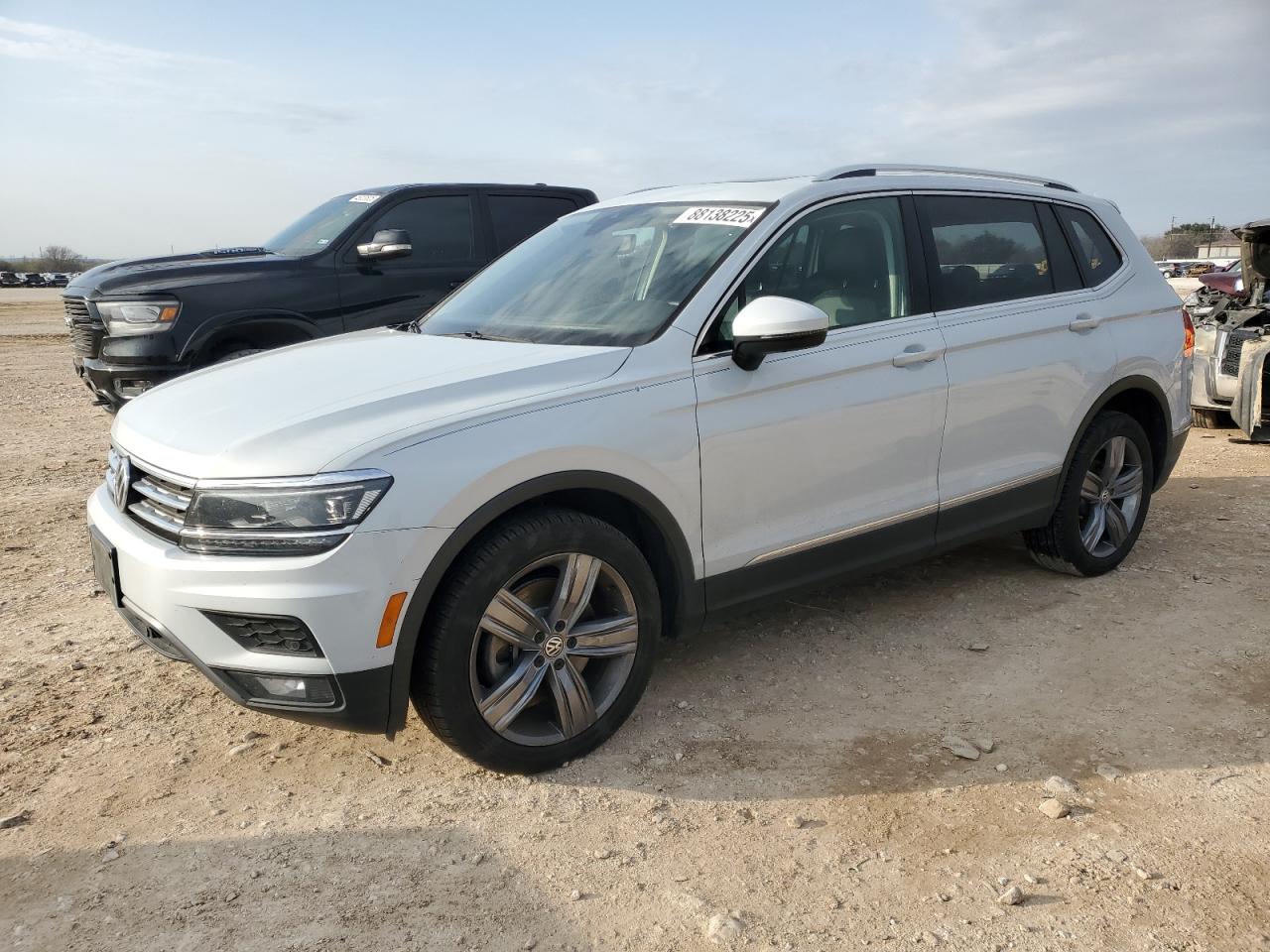 3VV5B7AX6JM156841 VOLKSWAGEN TIGUAN SEL 2018