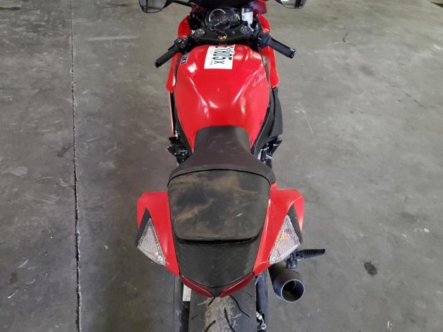 2022 SUZUKI GSX-R600 JS1GN7FA4N7101088