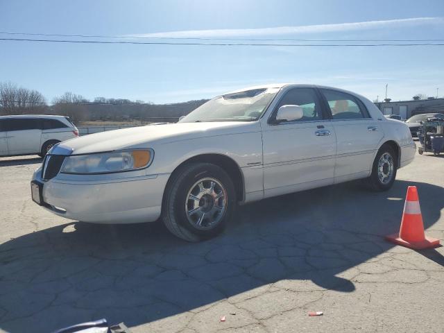 LINCOLN TOWN CAR S