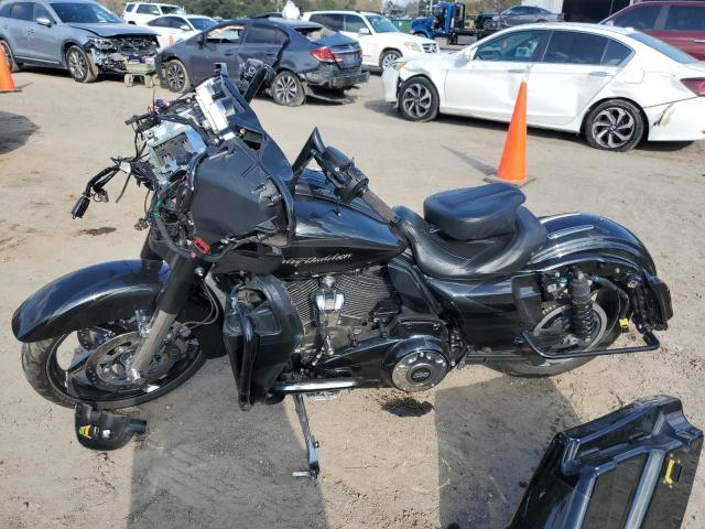 2017 HARLEY-DAVIDSON FLHXSE CVO 1HD1PXF13HB957410