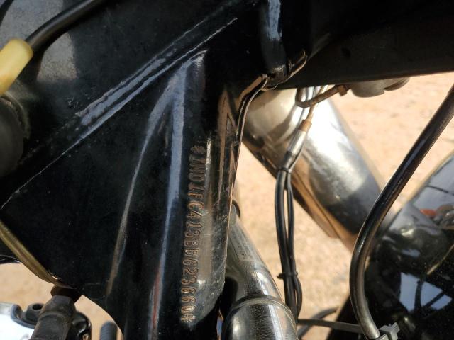 2011 HARLEY-DAVIDSON FLHTCU 1HD1FC413BB623660