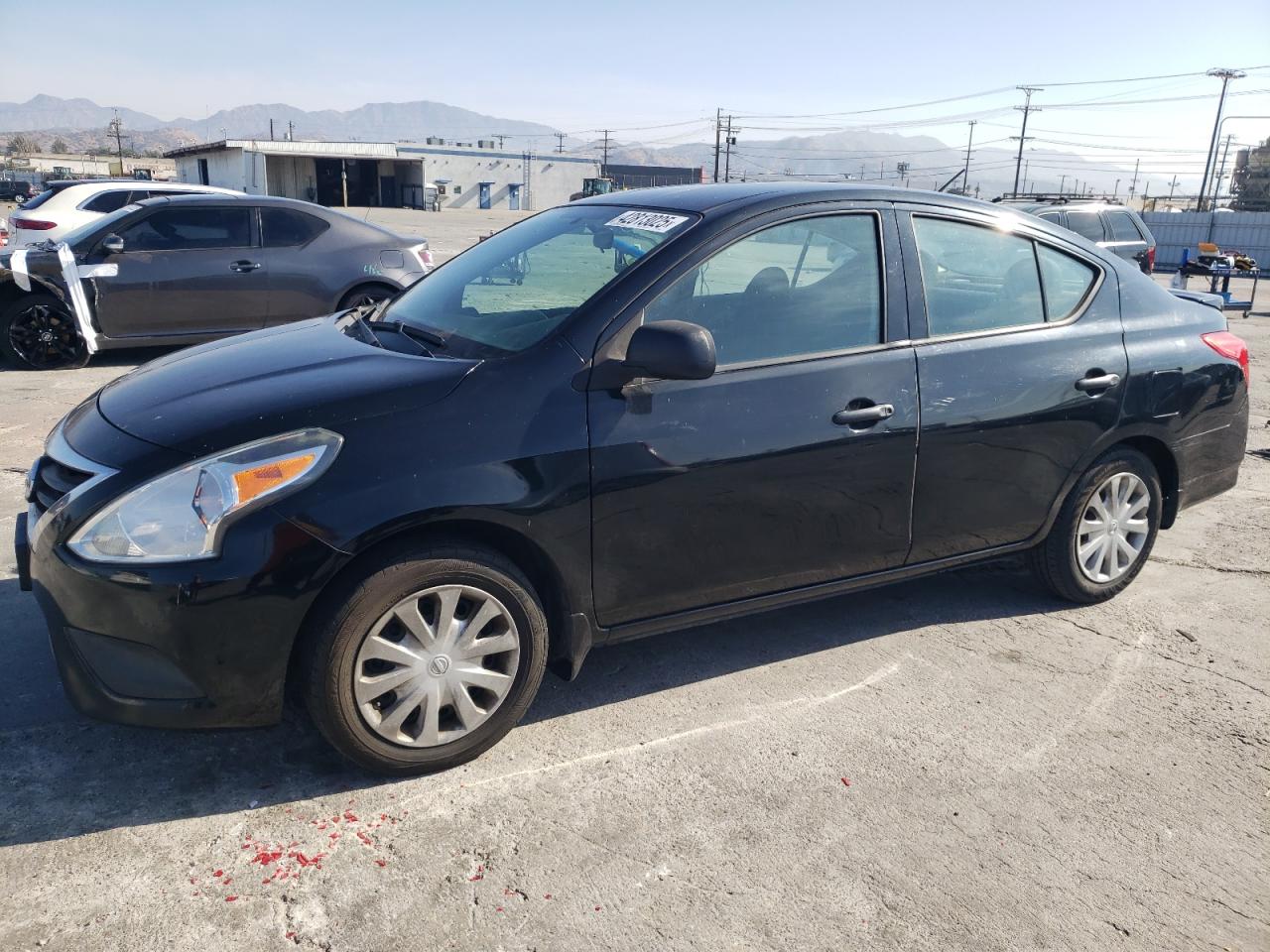  Salvage Nissan Versa