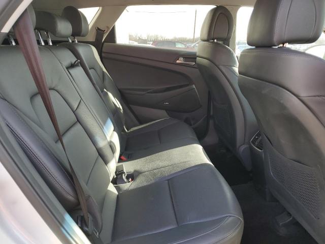 2018 HYUNDAI TUCSON VAL KM8J3CA28JU812357