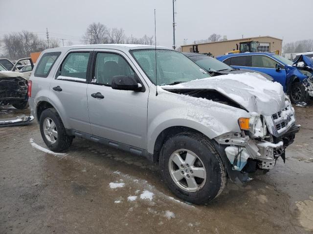 Vin: 1fmcu0c77akd47899, lot: 45043535, ford escape xls 20104