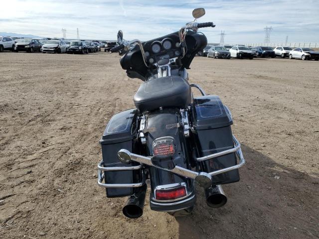 2010 HARLEY-DAVIDSON FLHTCU 1HD1FC415AB639860