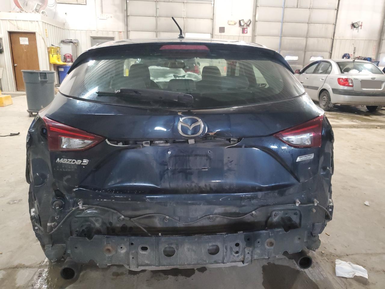 Mazda 3 touring 2014