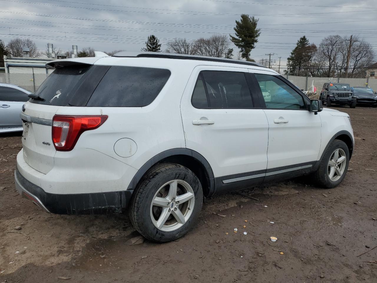 FORD EXPLORER XLT