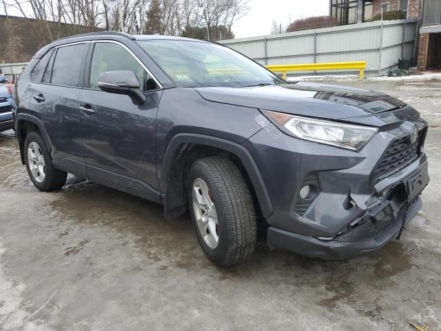 2019 TOYOTA RAV4 XLE - JTMP1RFV8KD015375