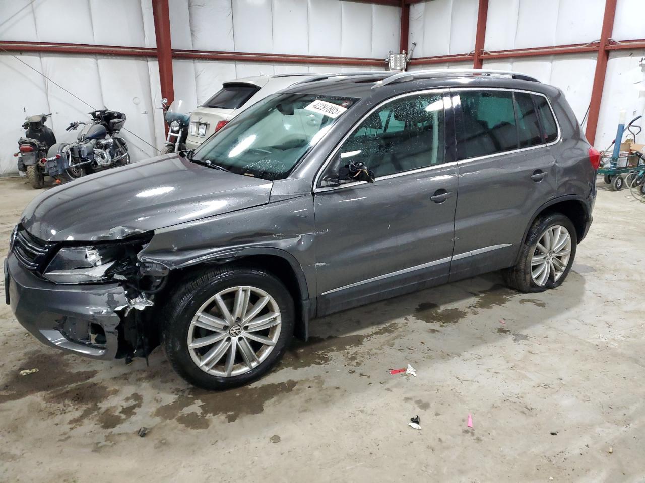 VOLKSWAGEN TIGUAN S