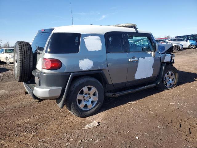 TOYOTA FJ CRUISER 2009 silver 4dr spor gas JTEBU11F89K069327 photo #4