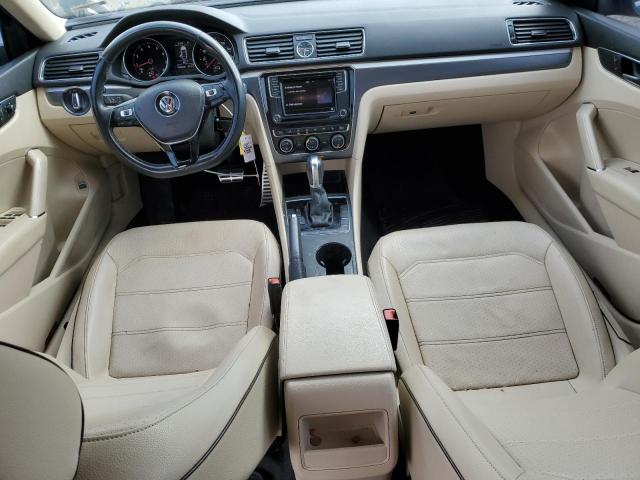 2017 VOLKSWAGEN PASSAT R-L 1VWDT7A35HC050698