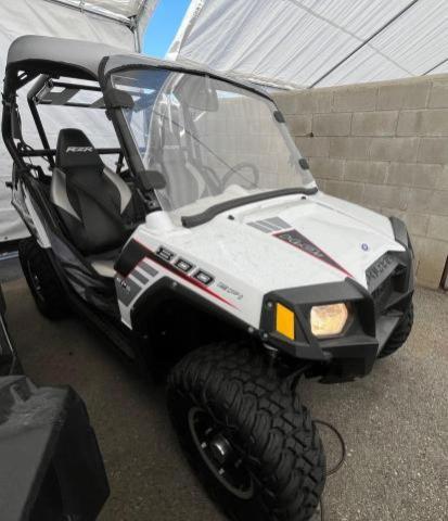 POLARIS RZR 800 EP 2014 white all terr gas 4XAVH7EA9EF355107 photo #1