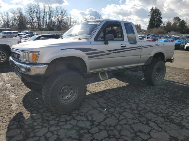 TOYOTA PICKUP 1/2