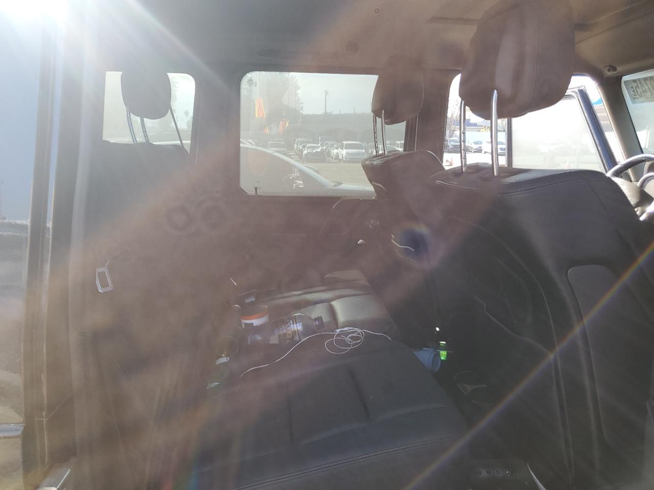 Thumbnail 10 (blur)