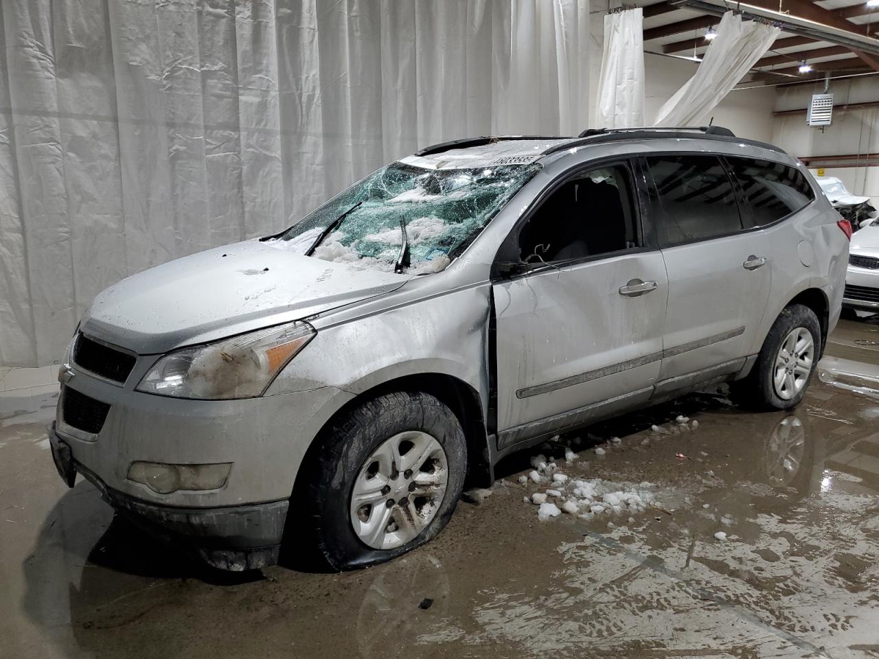 CHEVROLET TRAVERSE LS