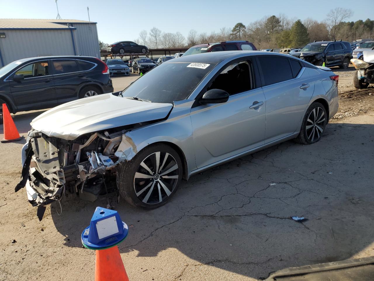 NISSAN ALTIMA SR