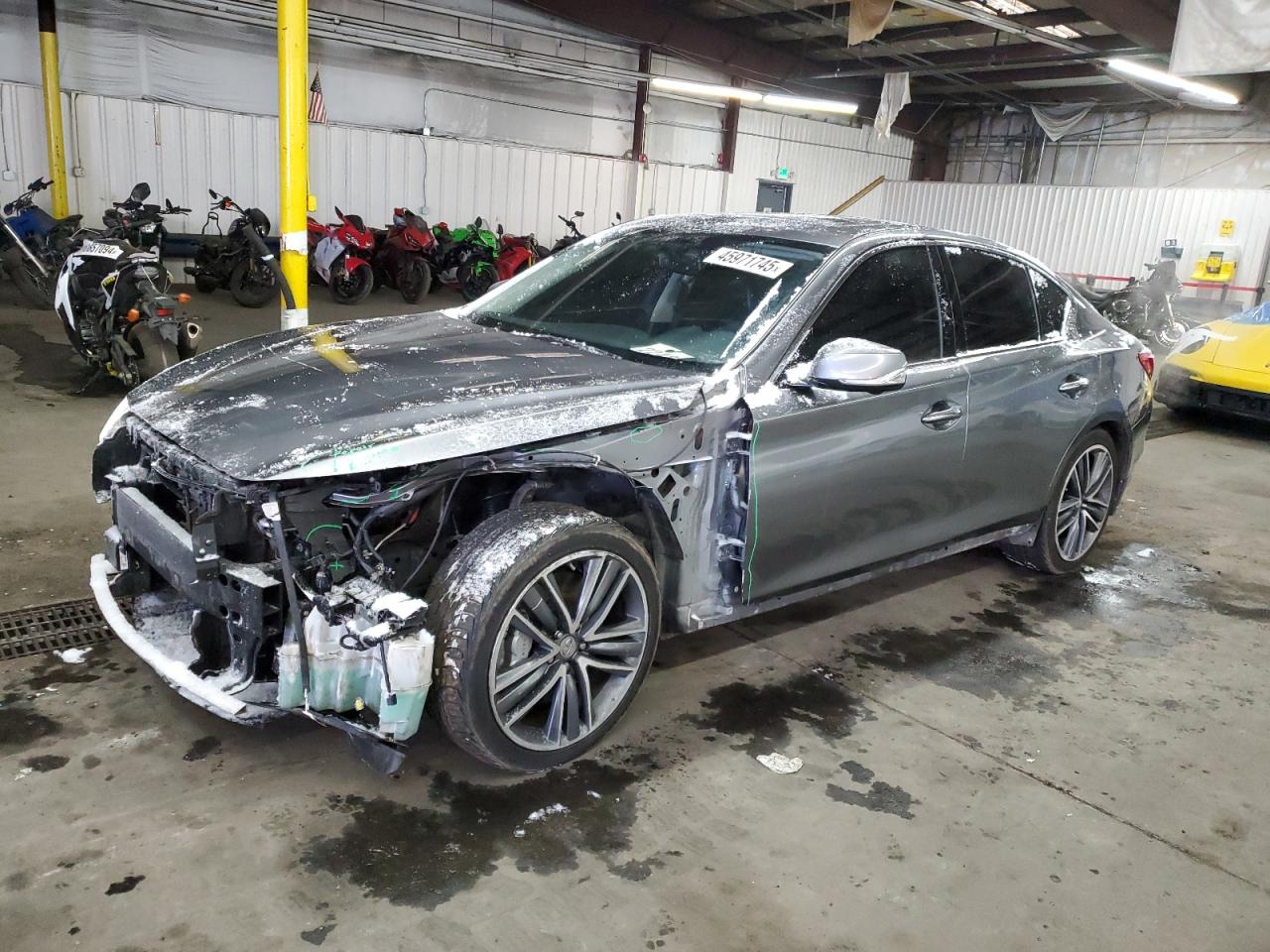 INFINITI Q50 HYBRID PREMIUM