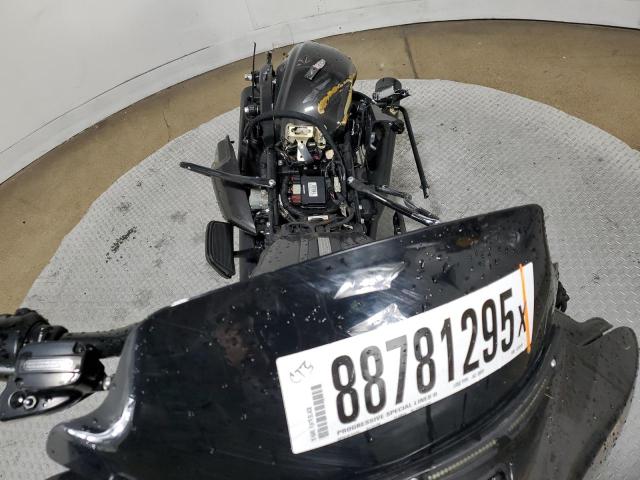 2019 HARLEY-DAVIDSON FLHTK 1HD1KEF14KB629195
