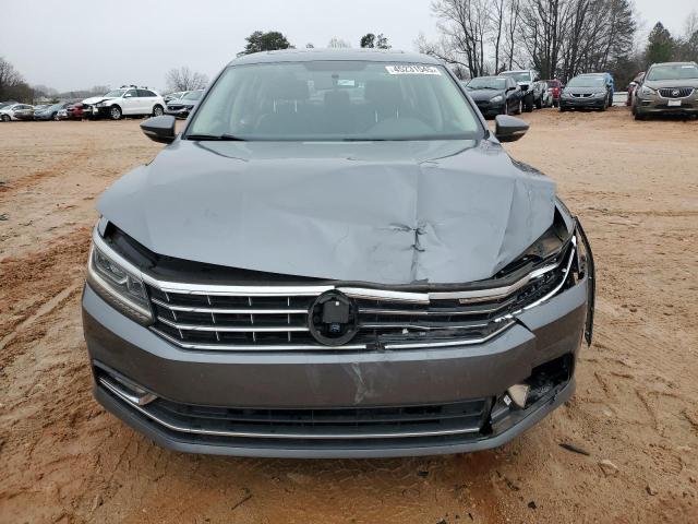 2017 VOLKSWAGEN PASSAT SE - 1VWBT7A33HC011826