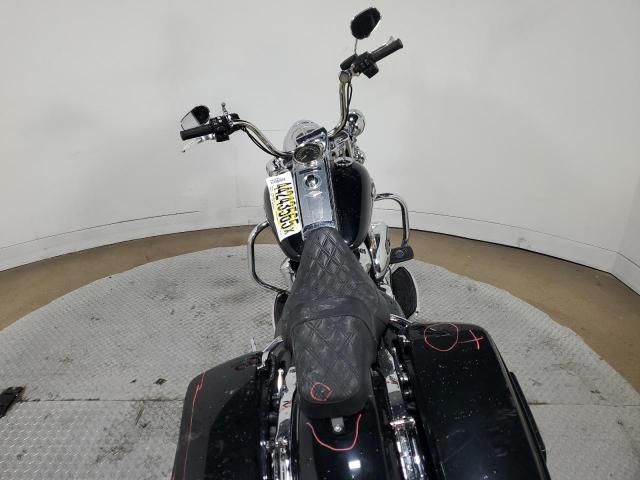 2018 HARLEY-DAVIDSON FLHR ROAD 1HD1FBC1XJB618191