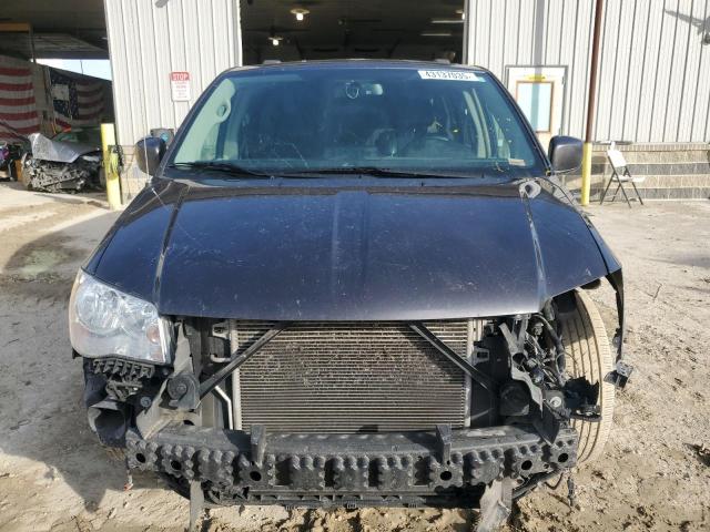2015 CHRYSLER TOWN & COU 2C4RC1BG5FR561615