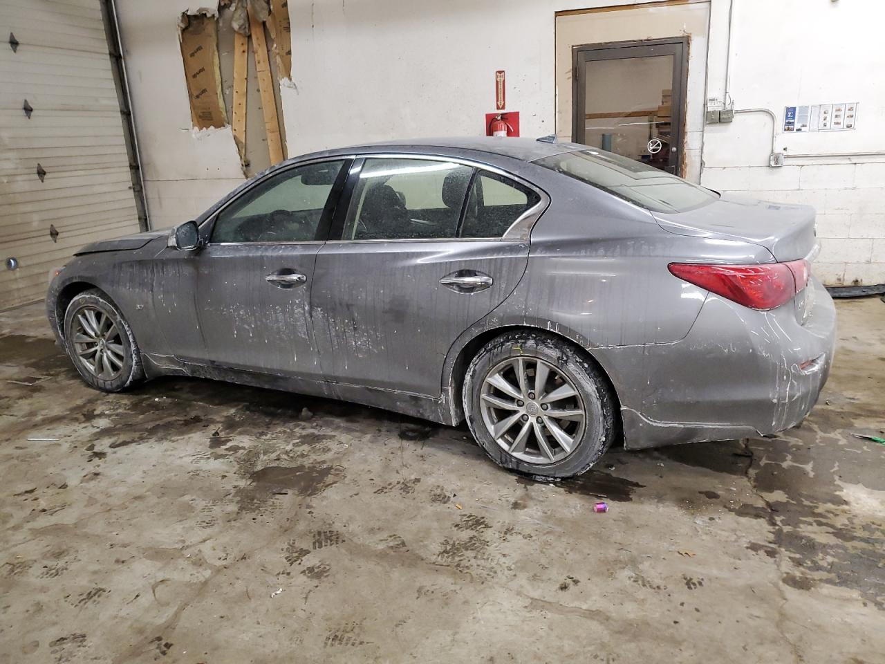INFINITI Q50 2015