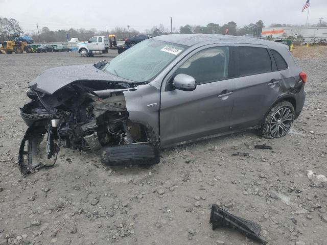 MITSUBISHI OUTLANDER SE