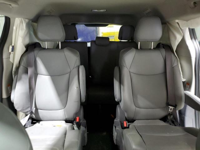 2021 TOYOTA SIENNA XLE 5TDYRKEC3MS066228