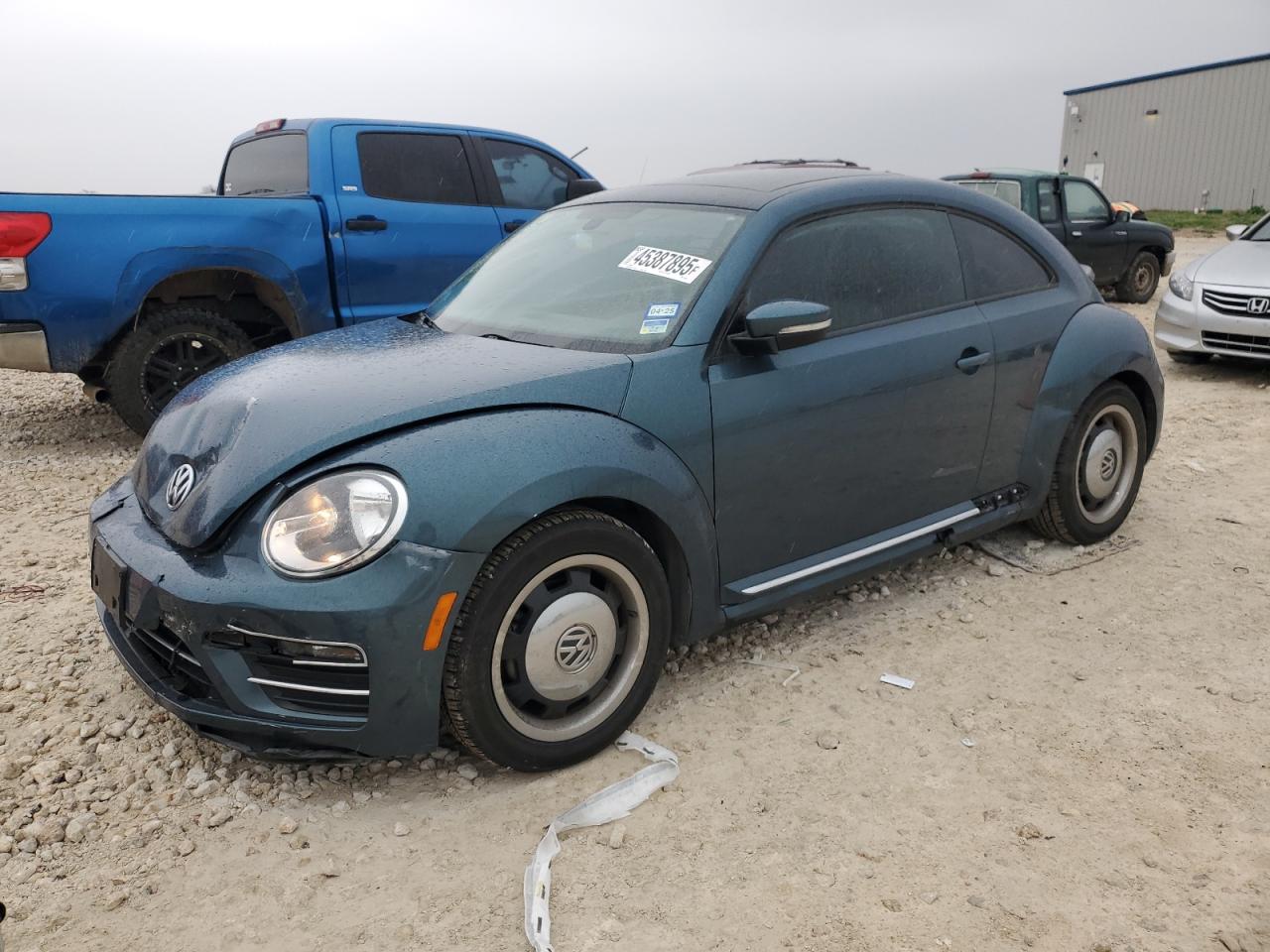 VOLKSWAGEN BEETLE S