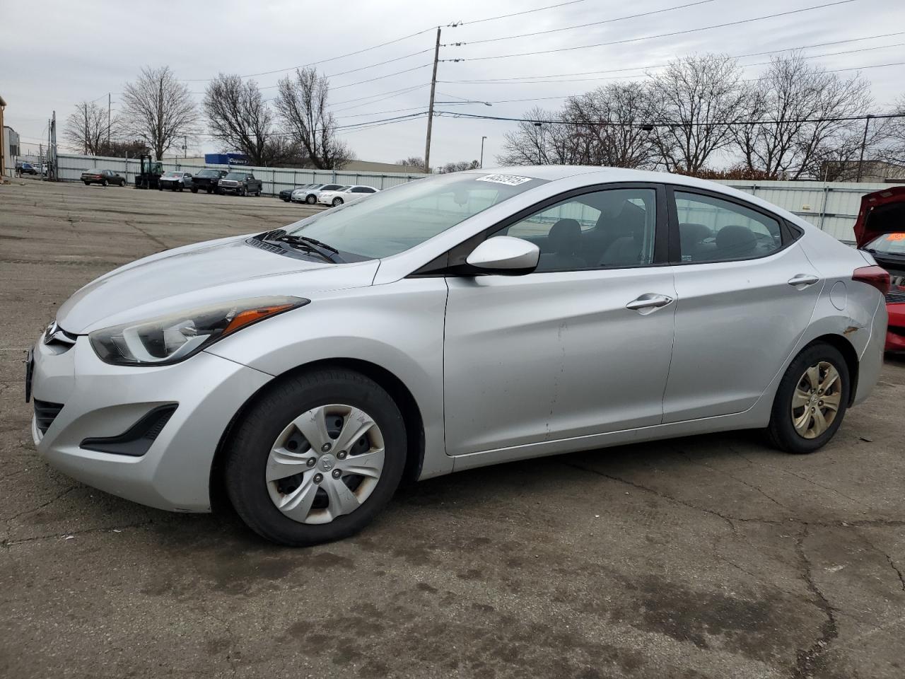 HYUNDAI ELANTRA SE