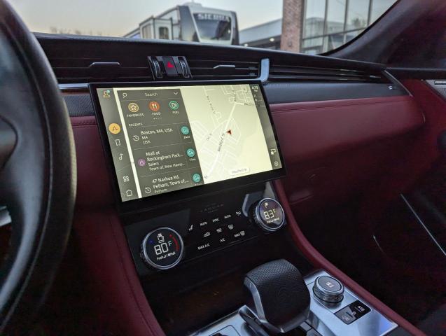 2021 JAGUAR F-PACE SVR SADCZ2EE3MA680600