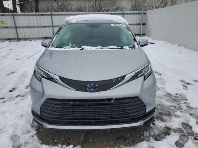 2021 TOYOTA SIENNA LE - 5TDBRKEC2MS012232