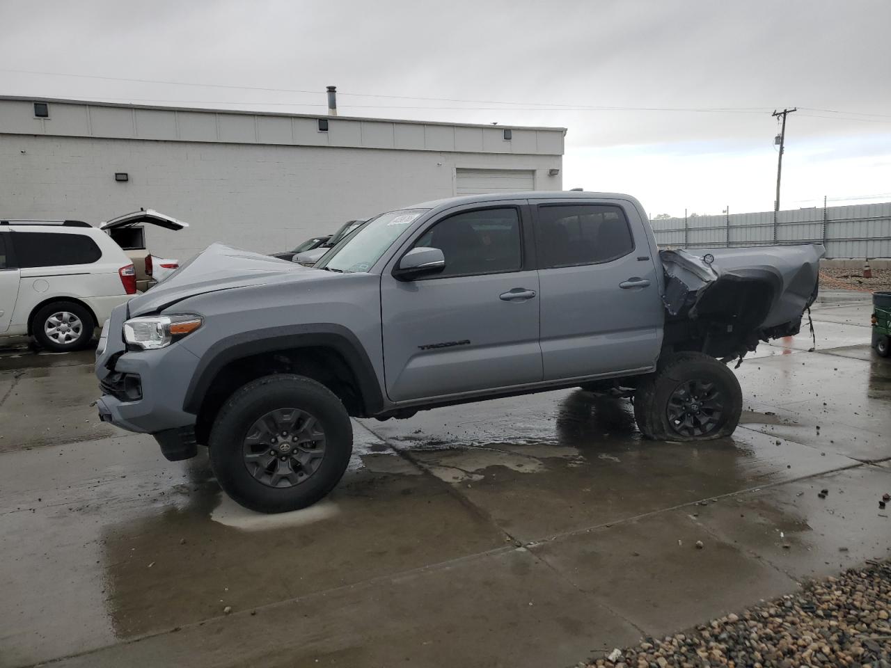 TOYOTA TACOMA DOUBLE CAB