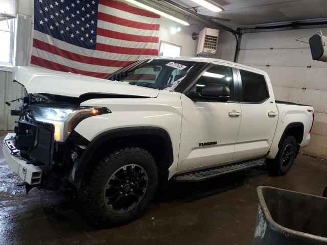TOYOTA TUNDRA CREWMAX SR