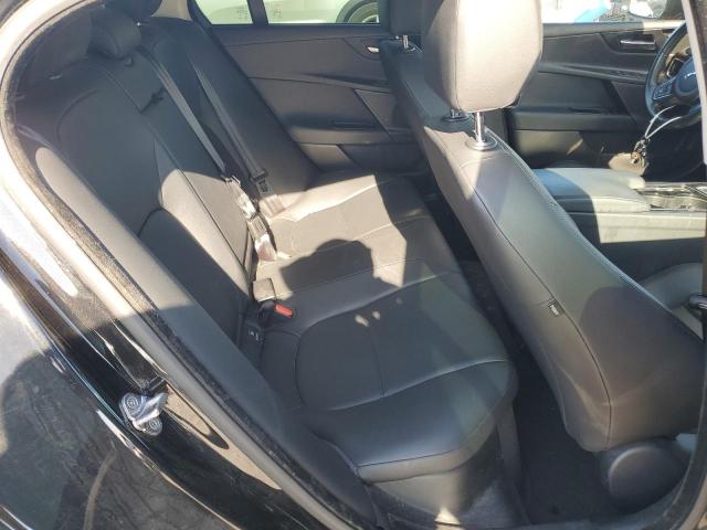 2017 JAGUAR XE PREMIUM SAJAD4BG5HA950890