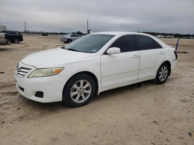 TOYOTA CAMRY BASE