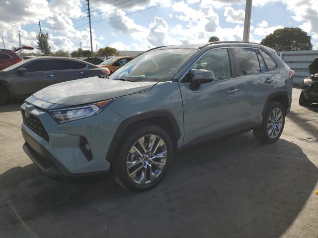 Vin: 2t3c1rfv4mw132181, lot: 45033425, toyota rav4 xle premium 2021 img_1