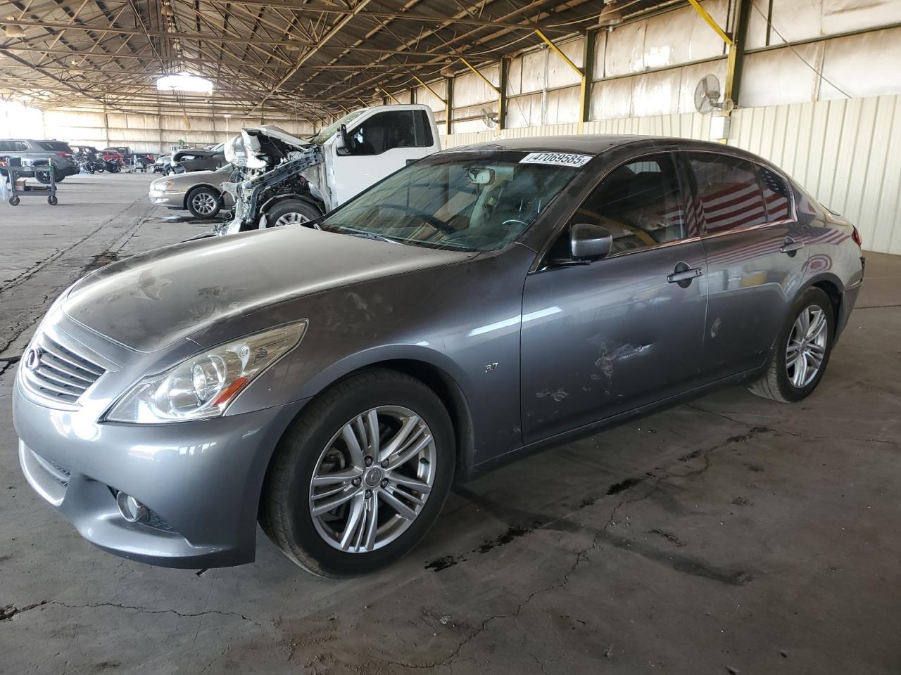 INFINITI Q40
