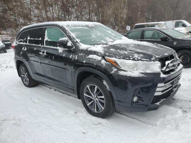 2017 TOYOTA HIGHLANDER 5TDJZRFH3HS385221