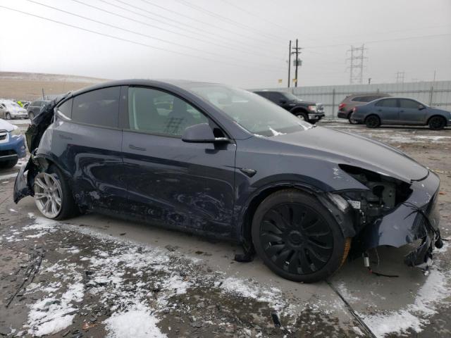 2024 TESLA MODEL Y 7SAYGDEEXRA222103