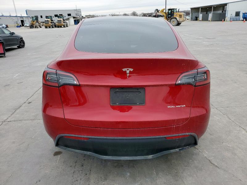 2024 TESLA MODEL Y - 7SAYGDEE0RA321738