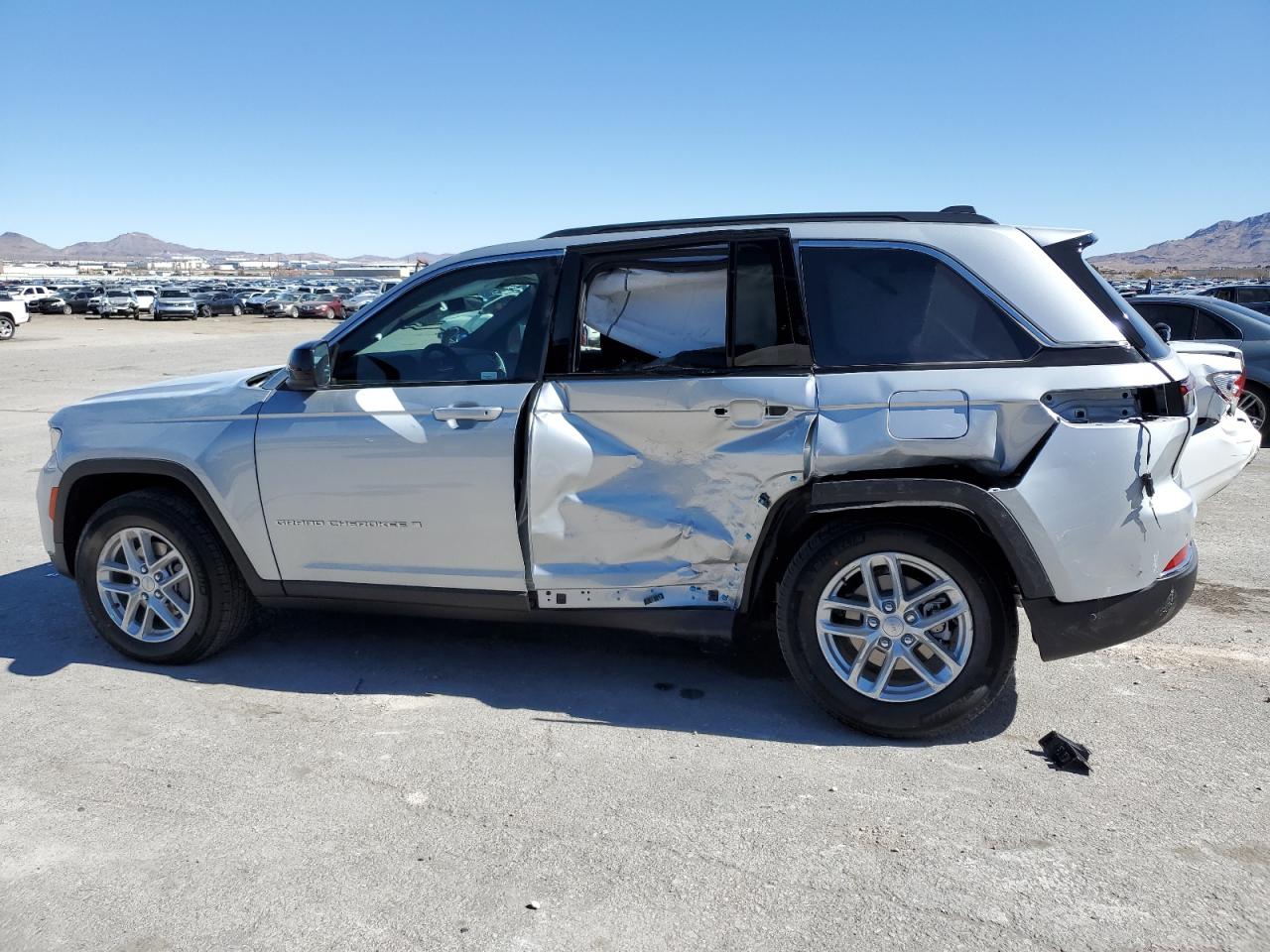 JEEP GRAND CHEROKEE LAREDO