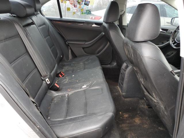 2015 VOLKSWAGEN JETTA TDI - 3VWLA7AJ4FM306678