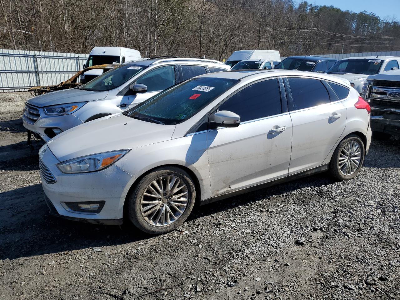 FORD FOCUS TITANIUM
