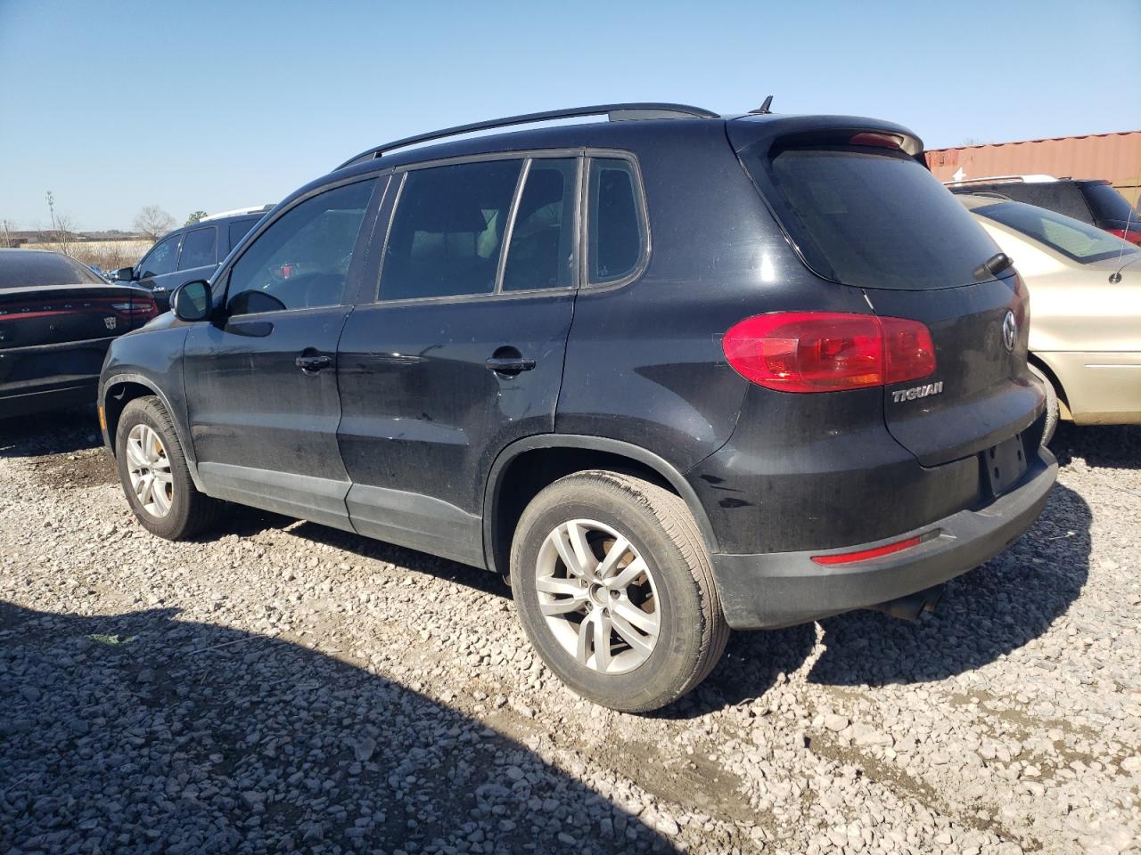 VOLKSWAGEN TIGUAN S