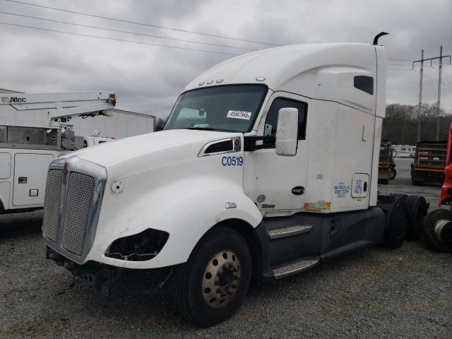 KENWORTH CONSTRUCTI 2019 white  diesel 1XKYD49X7KJ248925 photo #3