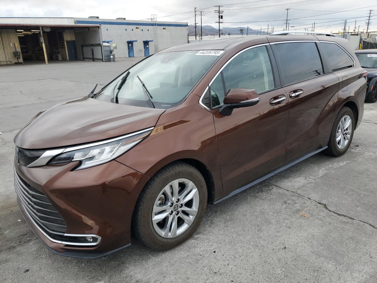5TDZSKFC6NS047360 TOYOTA SIENNA LIM 2022