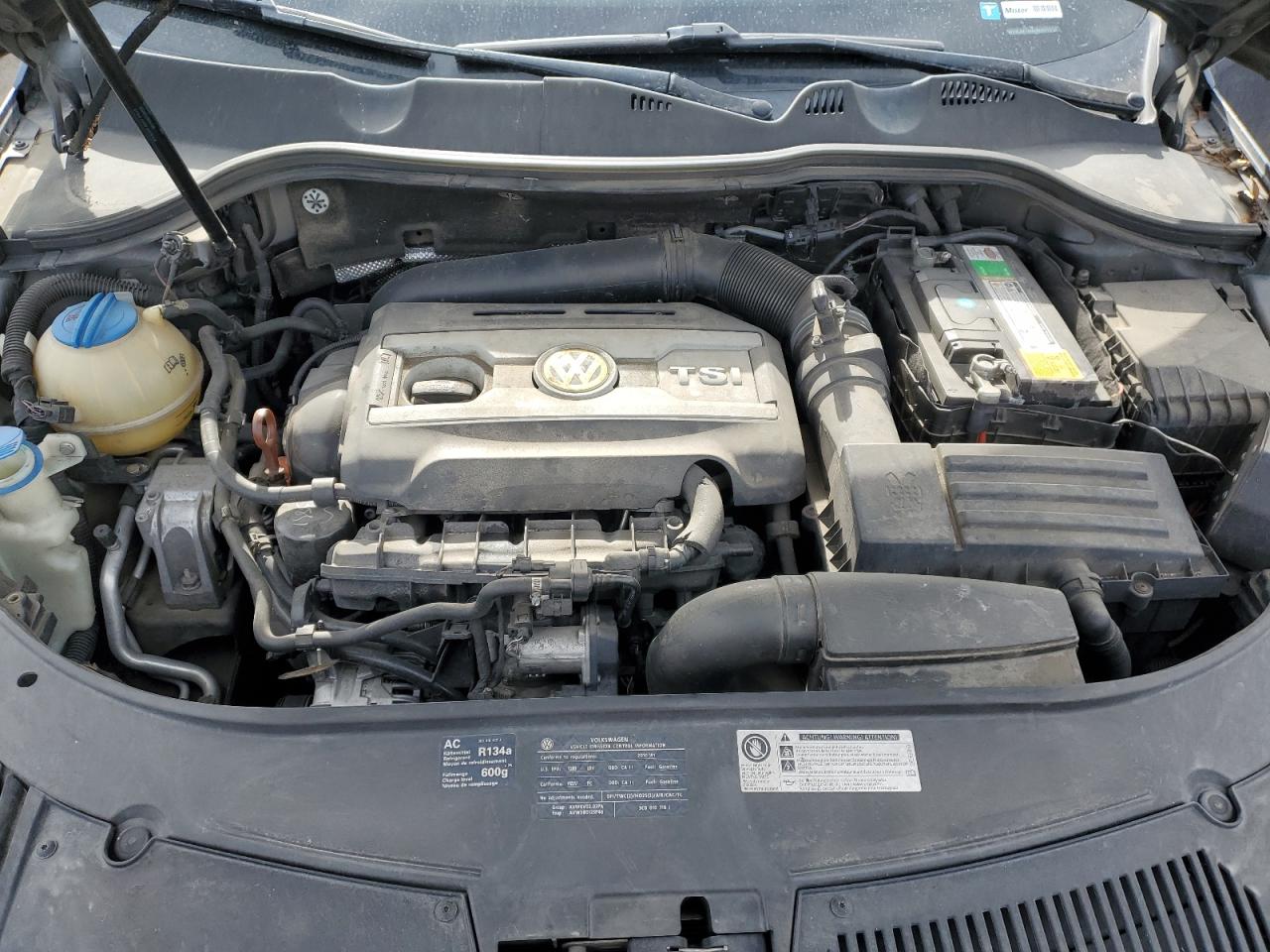 VOLKSWAGEN PASSAT KOMFORT