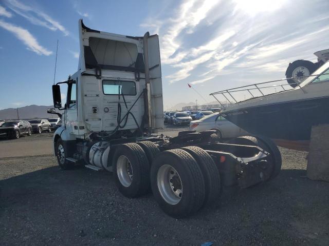 VOLVO VN VNL 2019 white  diesel 4V4NC9EG6KN197113 photo #4